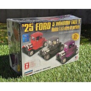 Lindberg  '25 Ford 5 Window Tall T Kit #72196 New Factory Sealed 1:24 Dented Box